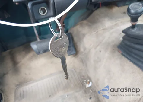 1995 Jeep Wrangler / Yj S/Rio Grande z USA, uszkodzony, nr VIN 1J4FY19P2SP233956